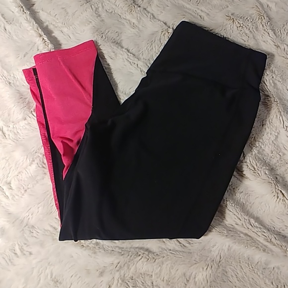 Nike Pants - Nike Dri Fit Legend Pant Mesh Bottom Capri Nike Pants - Nike Dri Fit Legend Pant Mesh Bottom Capri